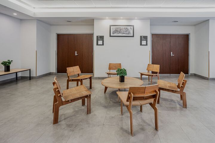 Entrance & Lobby