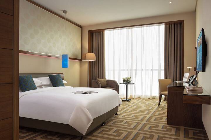 Room 43 of 81