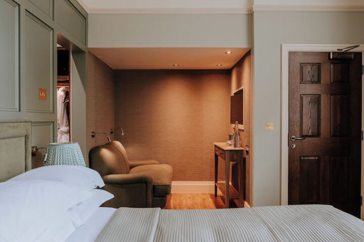 Room 55 of 132