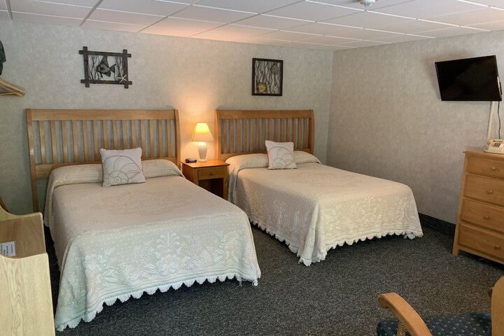 Room 33 of 167