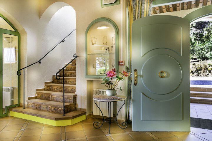 Hotel 2 of 31