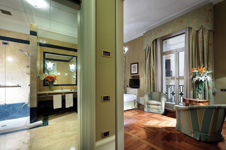 Room 38 of 73