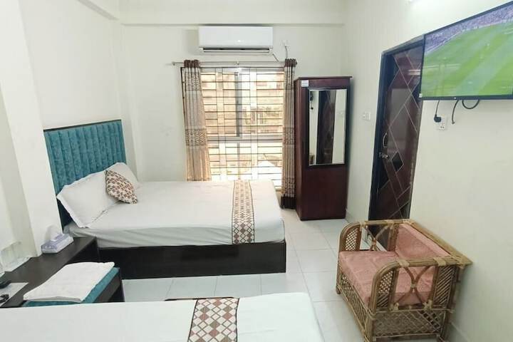 Room 16 of 35