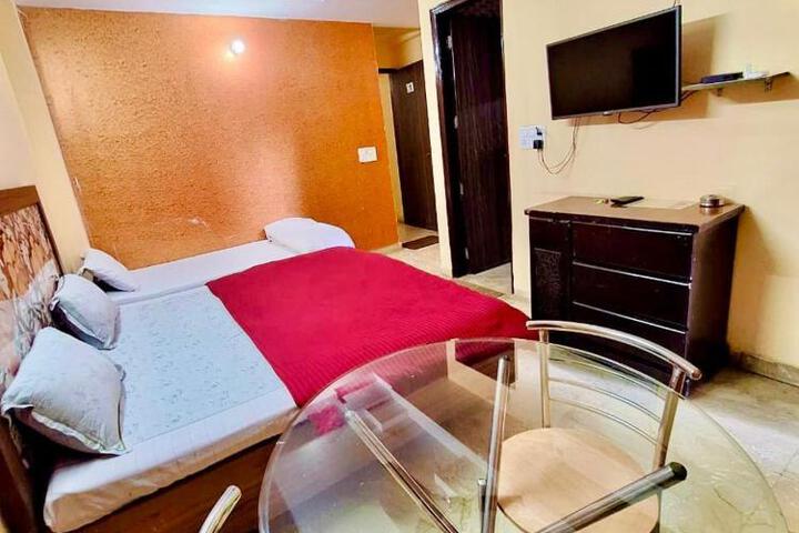SSS Group Hotel Dwarka Delhi
