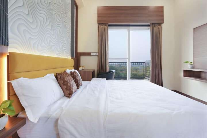 Room 7 of 31