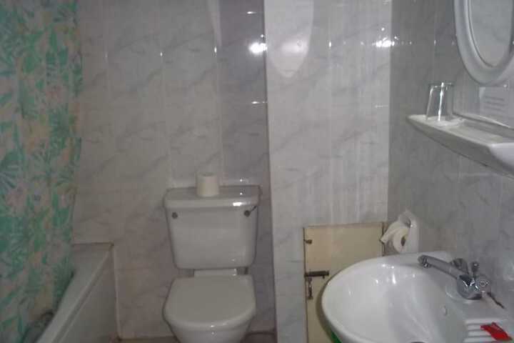 Room 13 of 23