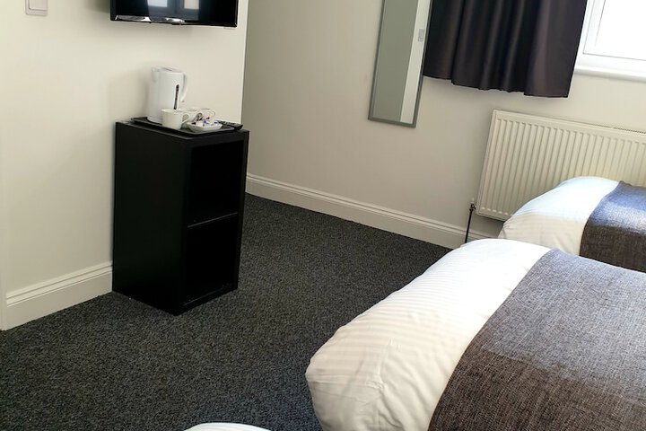 Room 13 of 39