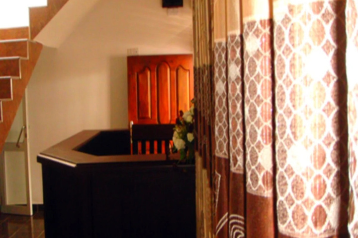 guest_rooms