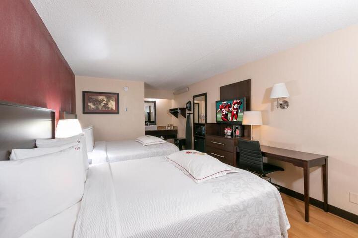 Standard Room, King or Two Doubles (7 of 11)