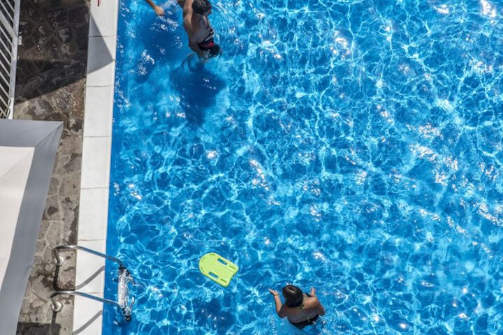 Pool 24 of 42