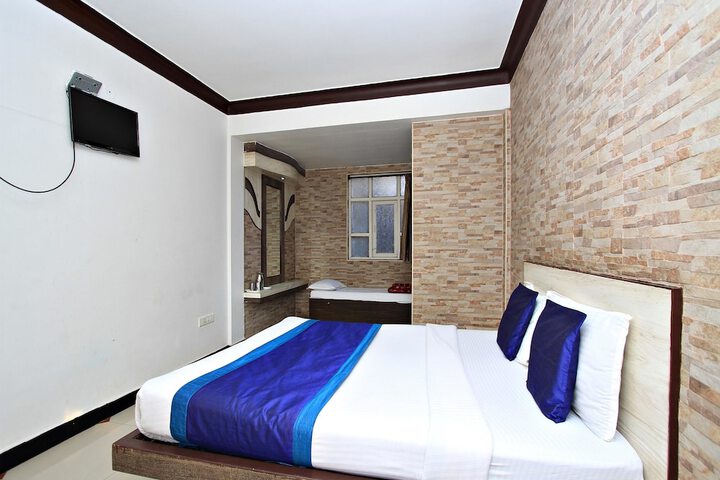 Room 8 of 21