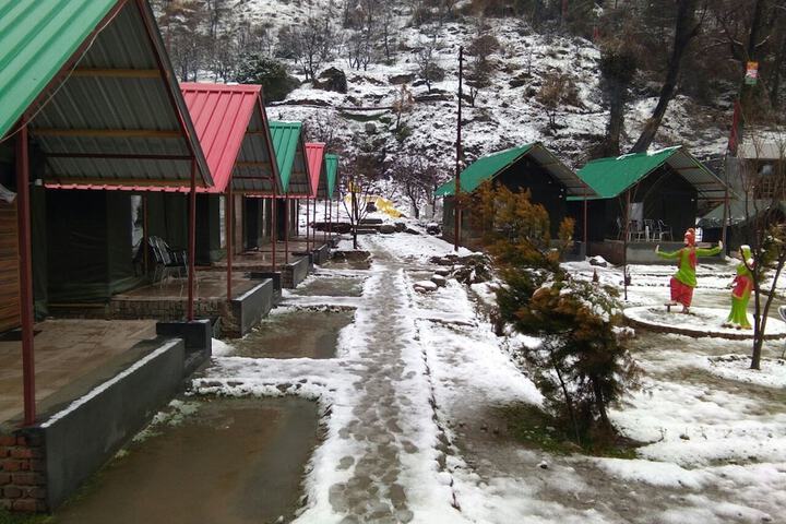 MANALI PICNIC SPOT AND CAMPS