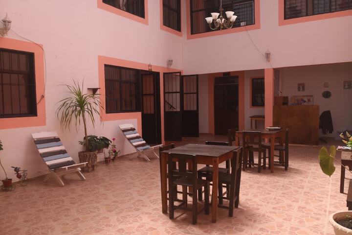 Ballroom/Hall 8 of 10
