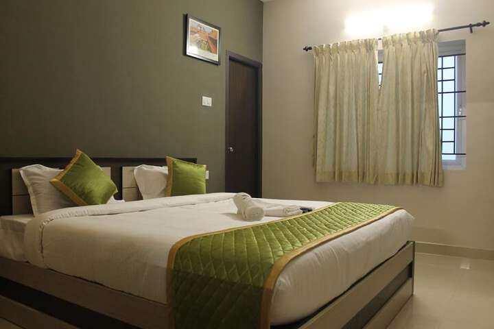 Room 15 of 68