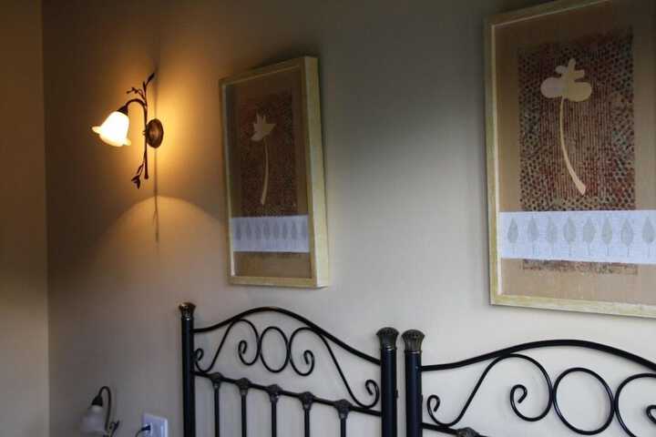 Room 7 of 32