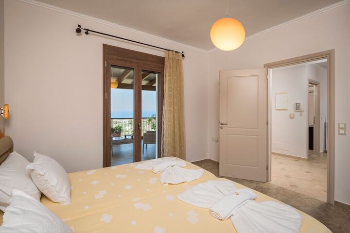 Room 10 of 79