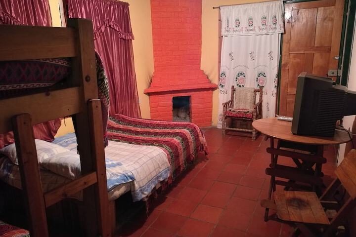 Room 5 of 12