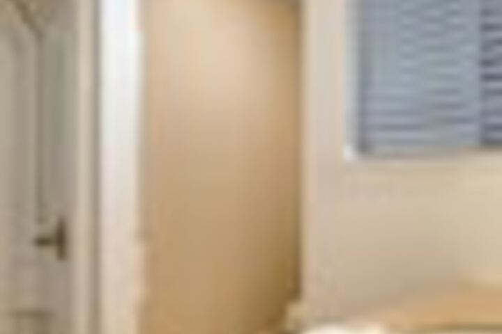 Room 791 of 984