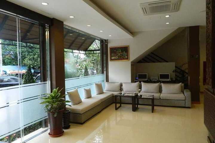 Hotel Interior 4 of 63