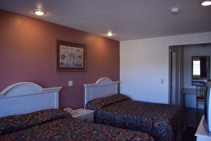 Room 3 of 20