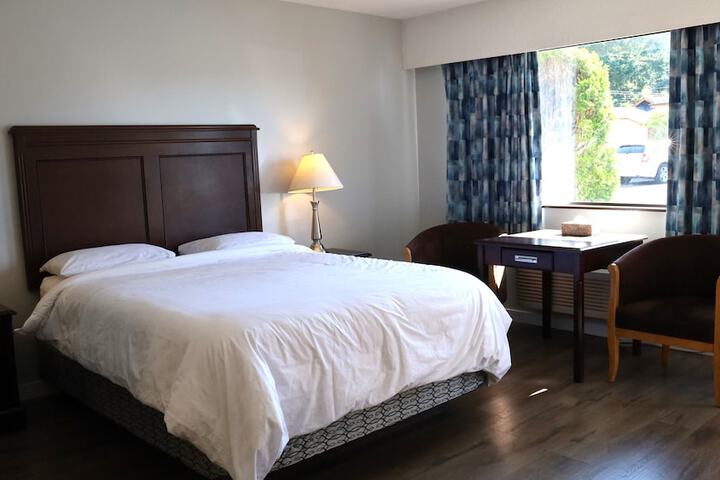 Room 15 of 34