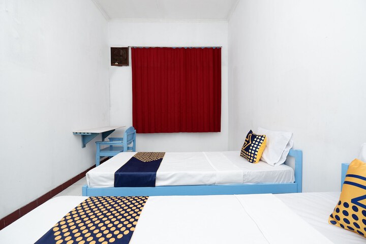 Room 14 of 38