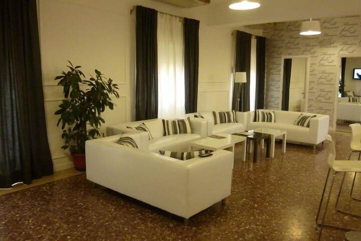 Hotel Interior 5 of 25