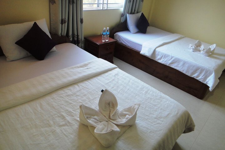 Room 9 of 23