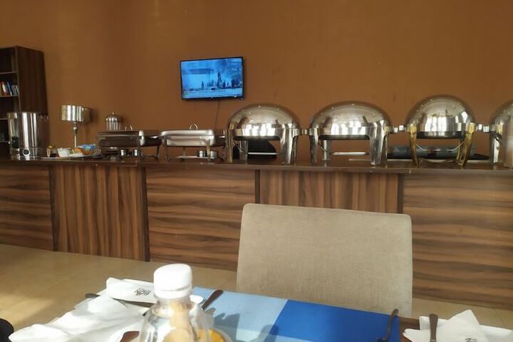 Breakfast/Coffee Service 18 of 59