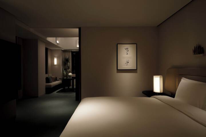 Room 18 of 86