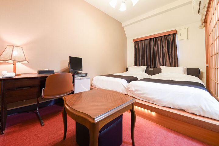 Room 16 of 81