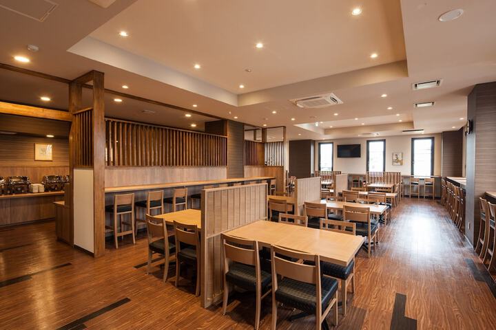 Dining Photos