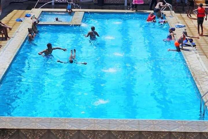 Pool 14 of 41