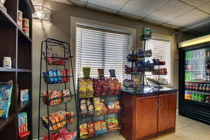 Snack bar