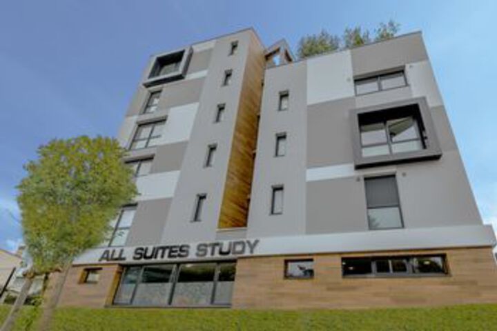 Hotel 7 of 13