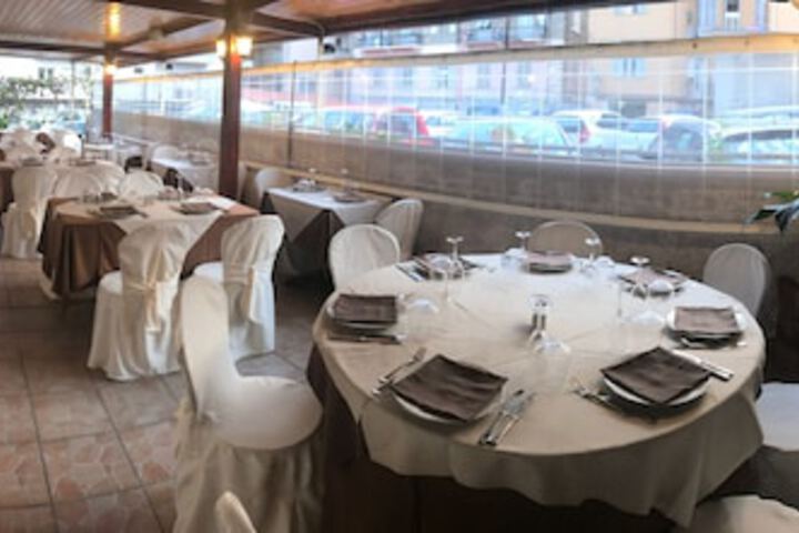 Dining 54 of 63