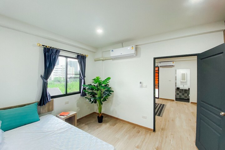 Room 19 of 36