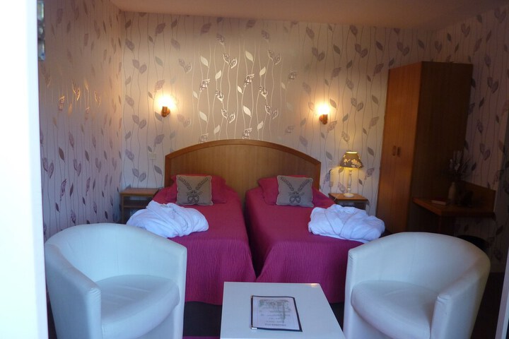 Room 15 of 61