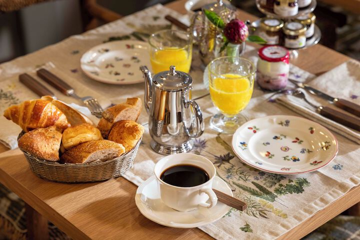 Breakfast/Coffee Service 23 of 29