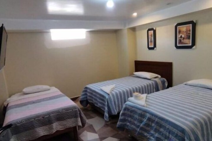 Room 9 of 15