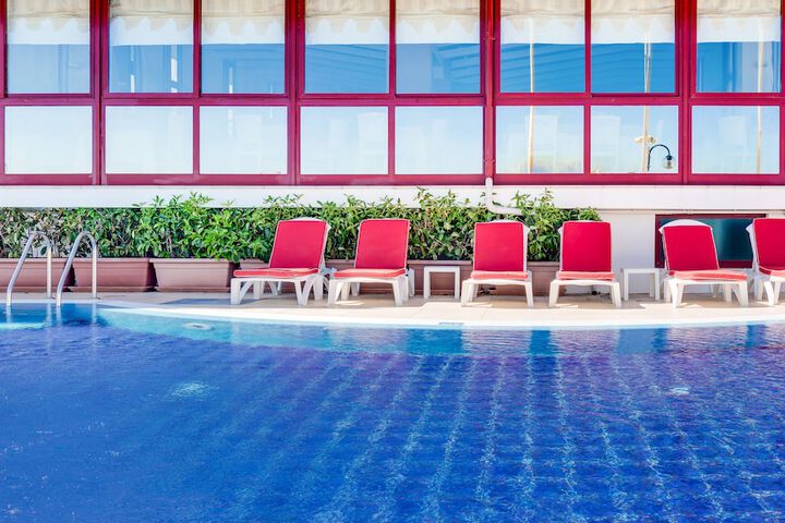Pool 64 of 82
