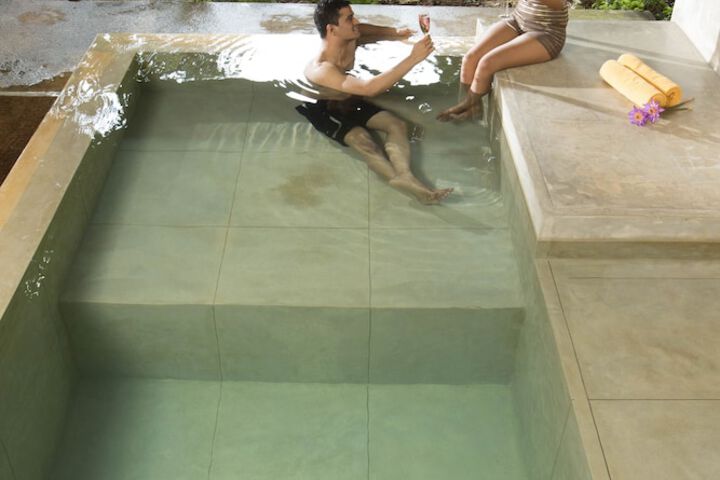 Pool Hotel