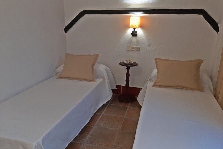 Room 8 of 45