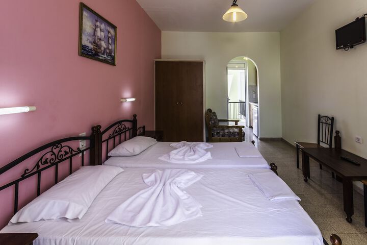Room 5 of 52