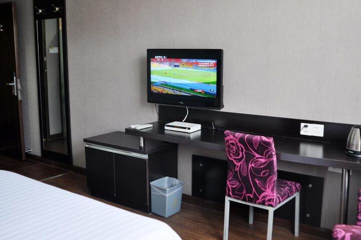 Room 3 of 22