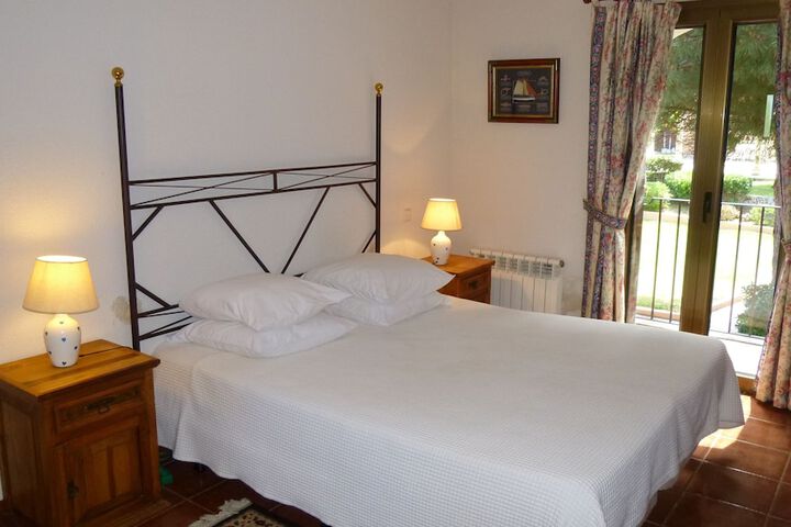 Room 6 of 31