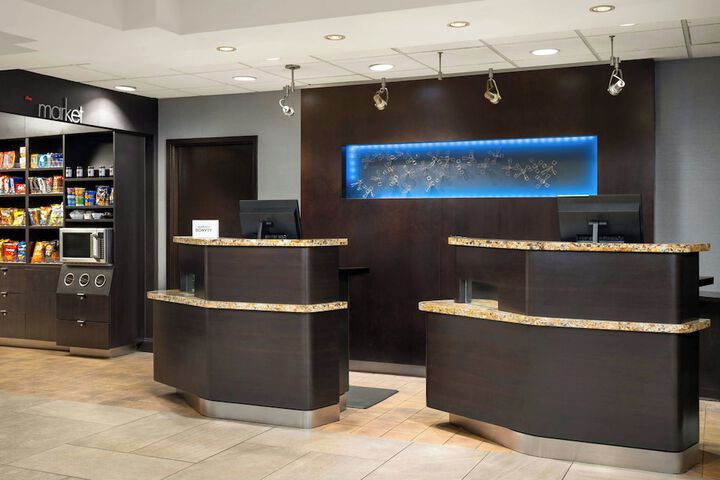 Check-in/check-out kiosk