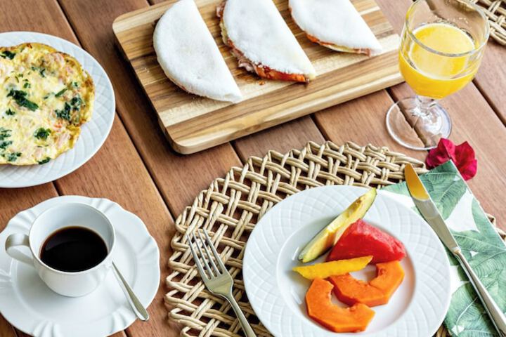 Breakfast/Coffee Service 20 of 33