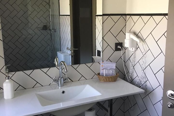 Room 20 of 40