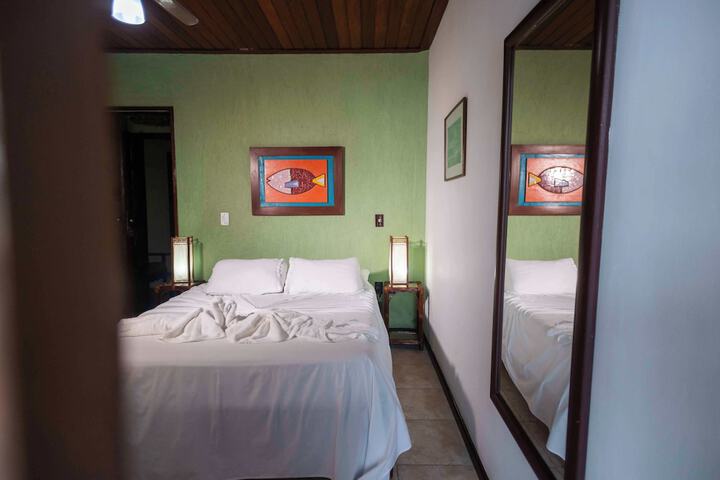 Room 21 of 103